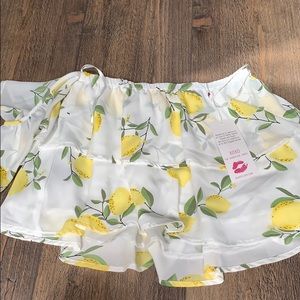 Boutique off the shoulder shirt never worn